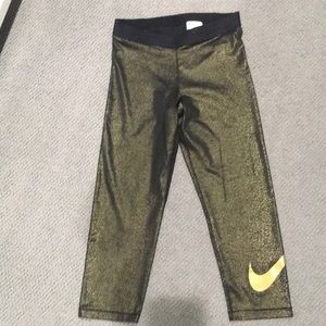 Nike cropped leggings